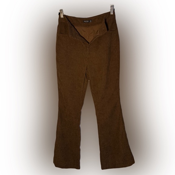 Nasty Gal Flare brown corduroy pants size 8 - Picture 3 of 3